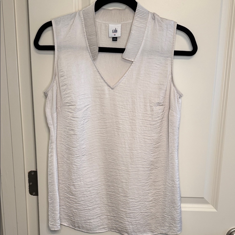 CAbi Off-White Textured V-Neck Tank Top